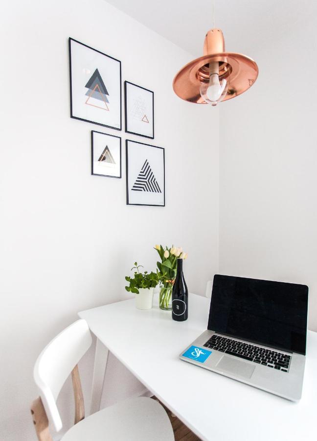 Check In Apartment